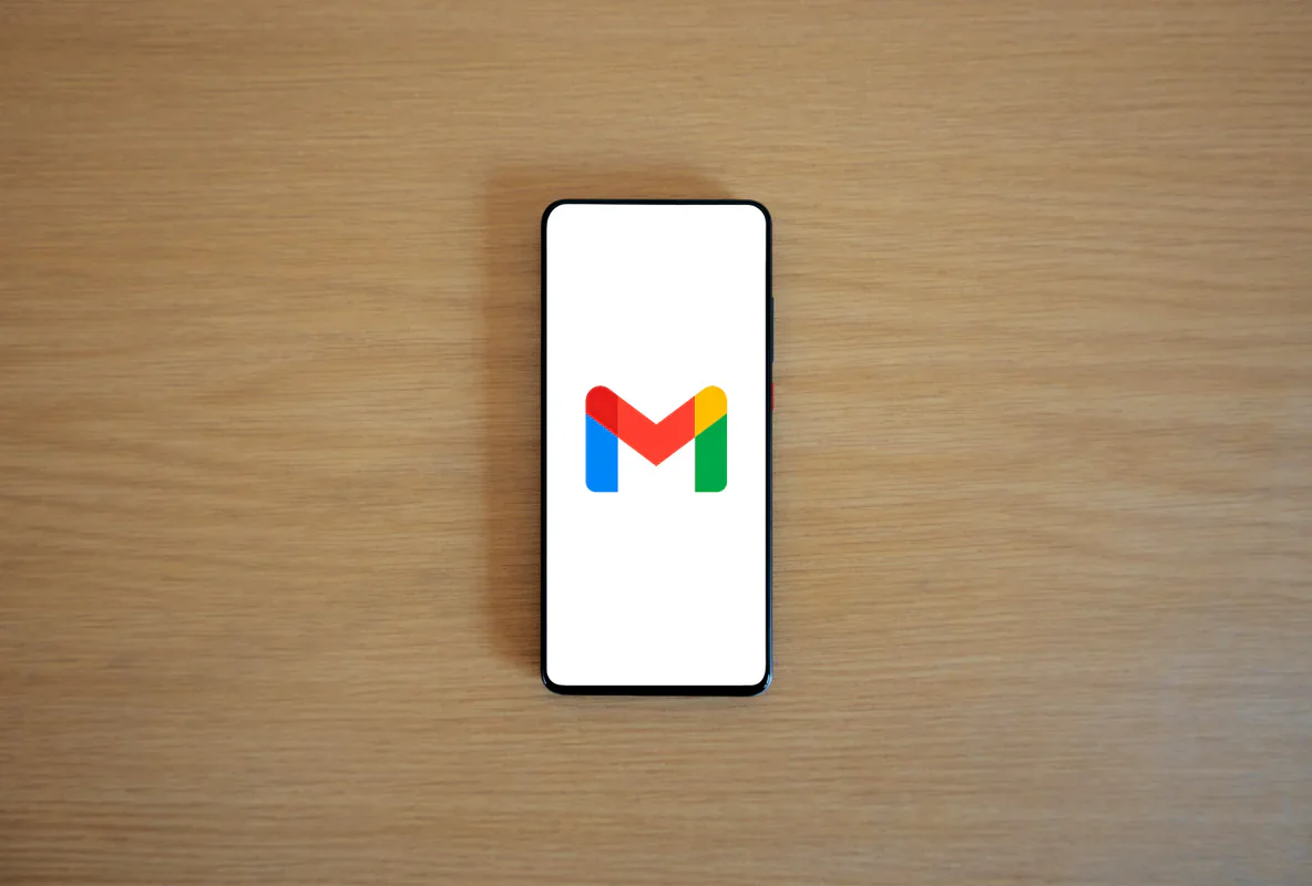 Hogyan ismerhetjük fel a legújabb hamis Gmail biztonsági riasztásokat blog bejegyzés kiemelt képe